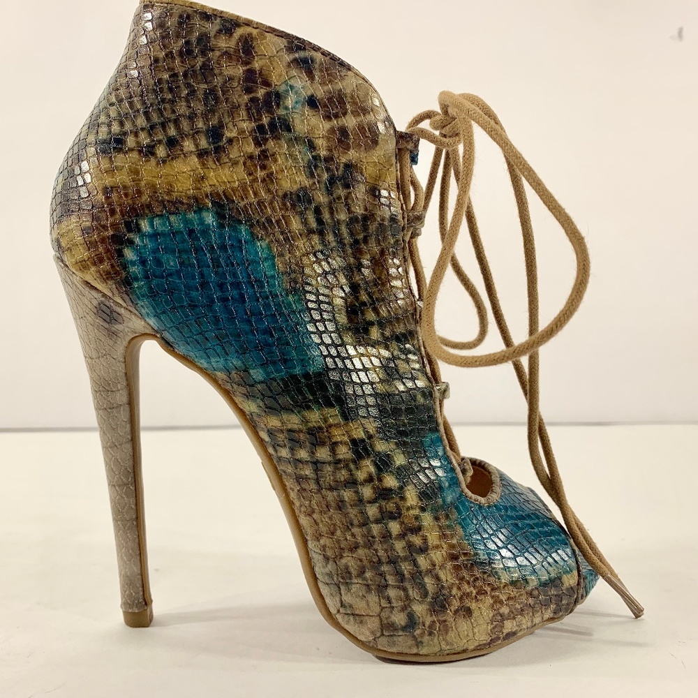 ZIGI SOHO Snakeskin Style Booties with Turquoise
